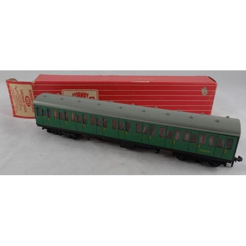 29 - Hornby Dublo. 2-rail or 3-rail SR green S77511 Electric Driving Trailer Coach No. 4150 and Surburban... 