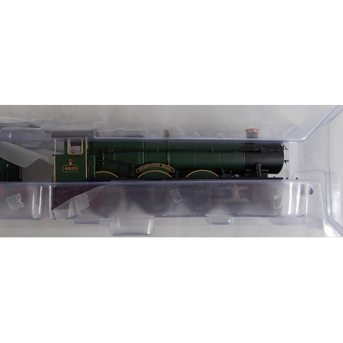 9 - Bachmann. 8 DCC Ready GWR lined green 4290 4-6-0 locomotive and tender No. 32-007, excellent in exce... 