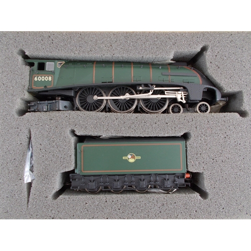 4 - Bachmann. BR green 60008 Dwight D Eisenhower 4-6-2 locomotive and tender No. 31-953, generally excel... 