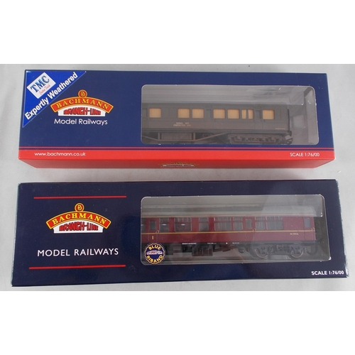 10 - Bachmann. Collection of coaches and wagons, generally excellent in excellent boxes, with BR olive gr... 