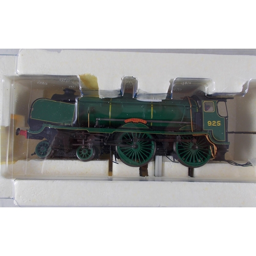 52 - Hornby. NRM Special Edition DCC Ready Southern green 925 Cheltenham 4-4-0 Schools Class  locomotive ... 