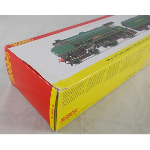 52 - Hornby. NRM Special Edition DCC Ready Southern green 925 Cheltenham 4-4-0 Schools Class  locomotive ... 