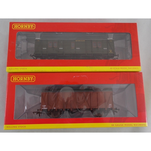 52 - Hornby. NRM Special Edition DCC Ready Southern green 925 Cheltenham 4-4-0 Schools Class  locomotive ... 