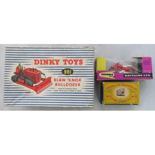 199 - Small range with Britains Honda Benly No.9693 excellent in good box (crushing to plastic), Dinky  Bl... 