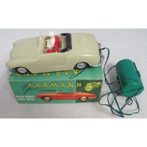 101 - Marx plastic battery-operated remote control Volkswagen Karmann Ghia, Made in Hong Kong, approx 1/24... 