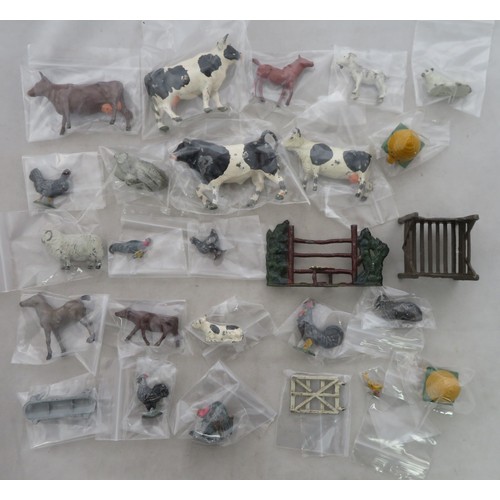 175 - Britains. 1930s onwards unboxed metal Miniature Gardening and Farm collection, generally good plus t... 