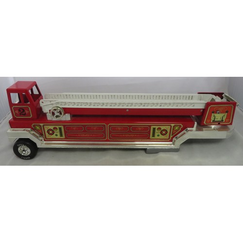 247 - Tonka – 1980’s Tonka #2 Fire Engine, in two connecting parts. Complete with working extension ladder... 