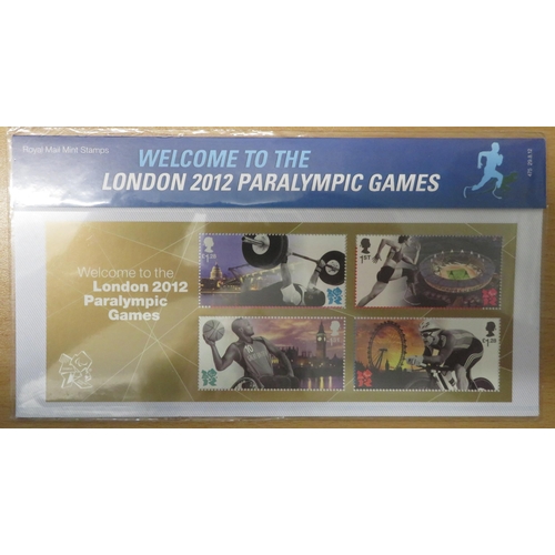 32 - 2000-2014 unmounted mint commemorative miniature sheet presentation packs, valid for postage. Face v... 