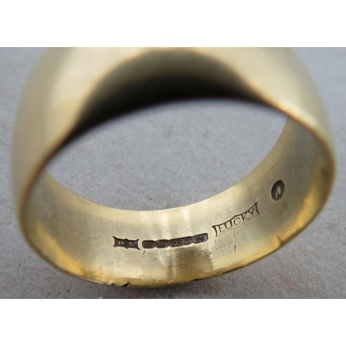 161 - An 18ct gold ring/ band inscribed 'Lucky' inside. Size U.  Fully hallmarked. 
Weight approx 8.53g