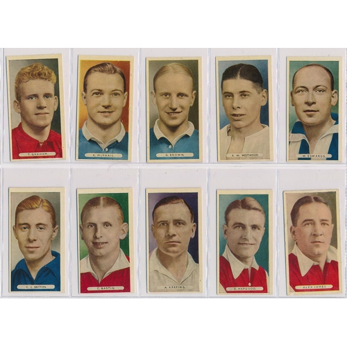 65 - Ardath. 1934 Famous Footballers set, in good to very good condition, includes Stanley Matthews card,... 