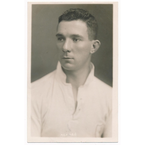 40 - Tottenham Hotspur 1933/1934 - selection of player postcards including Joe Nicholls (Goalkeeper), Bil... 