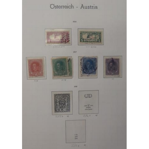 12 - Austria – Early to middle collection in illustrated Lighthouse album including early vals U, 1931 Wr... 