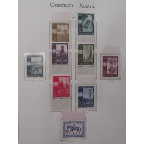 12 - Austria – Early to middle collection in illustrated Lighthouse album including early vals U, 1931 Wr... 