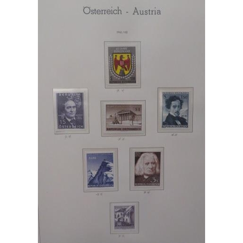 12 - Austria – Early to middle collection in illustrated Lighthouse album including early vals U, 1931 Wr... 