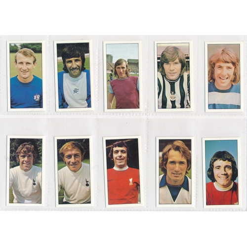 93 - Bassett (Barratt Division) 1974 Football Stars set of 50,  including Kevin Keegan, in excellent cond... 