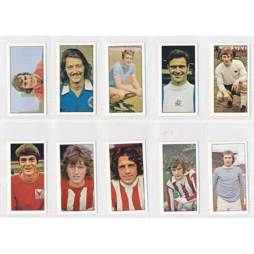 93 - Bassett (Barratt Division) 1974 Football Stars set of 50,  including Kevin Keegan, in excellent cond... 