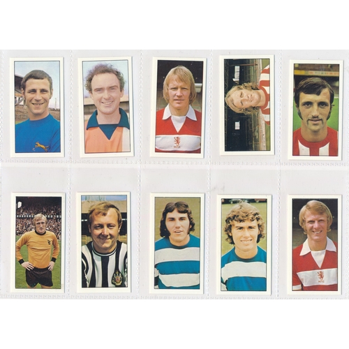 93 - Bassett (Barratt Division) 1974 Football Stars set of 50,  including Kevin Keegan, in excellent cond... 