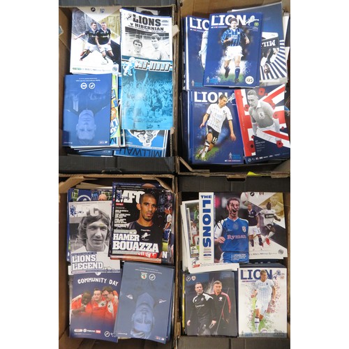 123 - Millwall – Extensive collection of Millwall FC home programmes (mostly modern) covering various leag... 