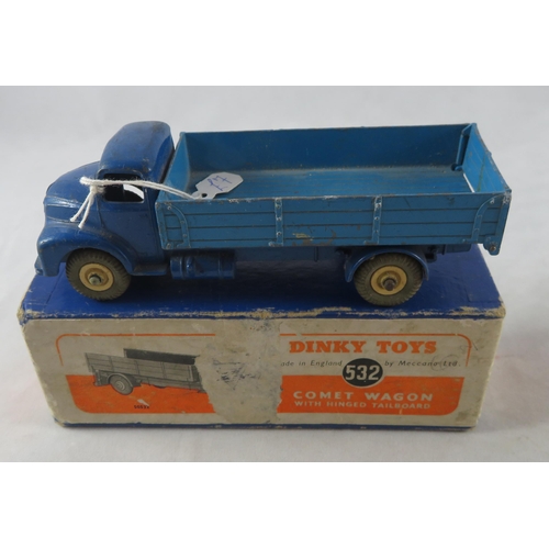 260A - Dinky. Pair of Leyland Comet Wagon No. 532, generally good plus to good in good to fair boxes (scuff... 