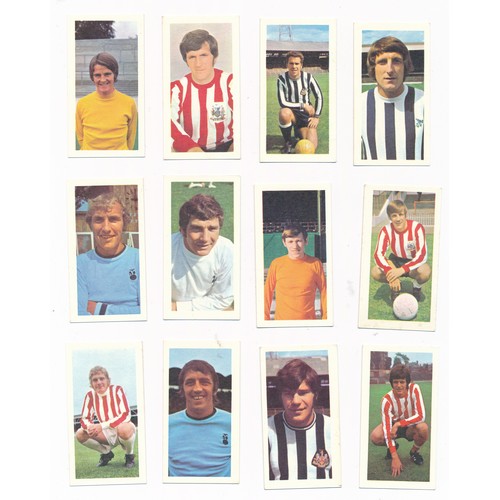 92 - Barratt & Co Ltd. 1970s Soccer Stars complete set of 50, generally excellent, with Bobby Moore, Geor... 