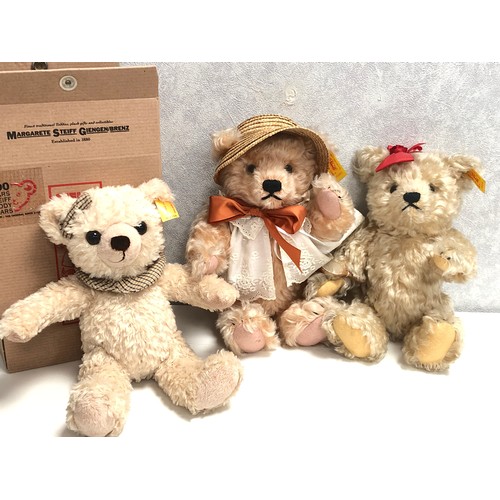 264 - Three Steiff bears with yellow ear tags, one boxed. 645596 Monday, bears of the week series, carryin... 