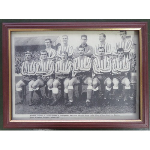 143 - Millwall – Collection of various ephemera with sporting documents relating to Millwall F.C. includin... 