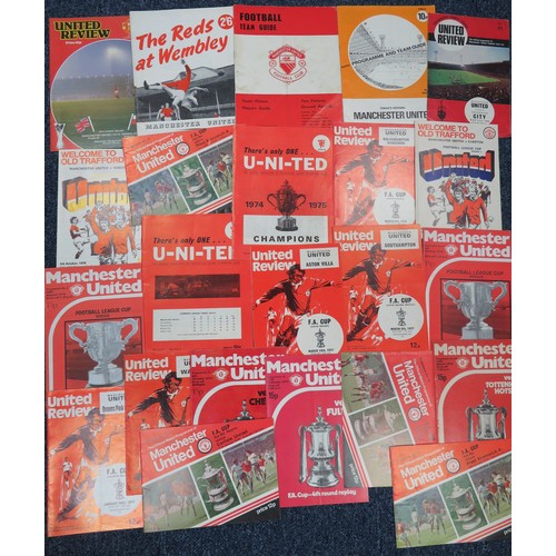 118 - Manchester United – 1950’s to 1990’s selection of programmes, league & cup games including Chelsea v... 