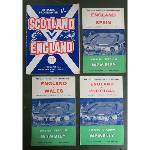 109 - England – 1945-1966 collection of England programmes including 1945 England vs France two-page progr... 