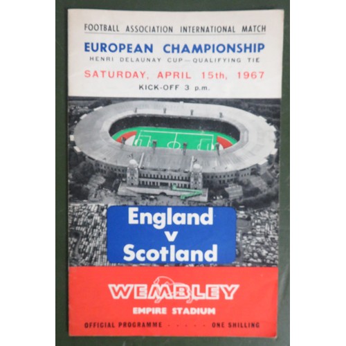 109 - England – 1945-1966 collection of England programmes including 1945 England vs France two-page progr... 