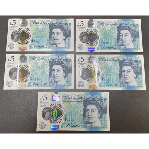 339 - Cleland £5 AA01 banknote x 5 (vf to ef) along with Somerset £1 CZ64 x 3 consecutive (ef). Qty 8