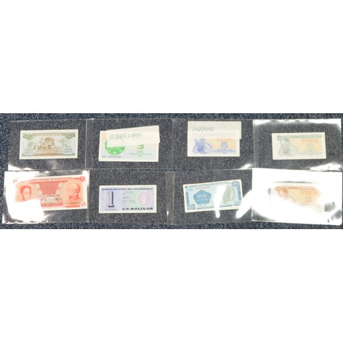 354 - World banknotes collection, in mixed condition, with many uncirculated, with ranges from Slovenia (4... 