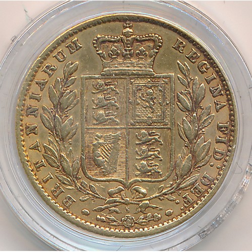 220 - Queen Victoria young head 1864, die 5, sovereign fine.