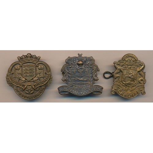 48 - A large selection of assorted cap badges & buttons, Cap Badges to include but not limited to, Royal ... 