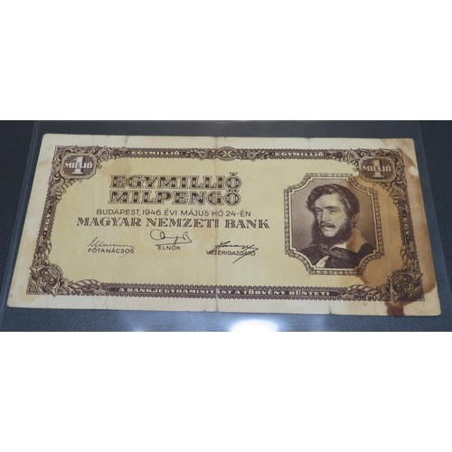 357 - World banknotes collection, in mixed condition, with ranges from Algeria, China, Ecuador, Germany, H... 