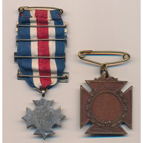 81A - First World War – Pair of commemorative medals to L Earl, to include bronze AWARD OF MERIT cross wit... 