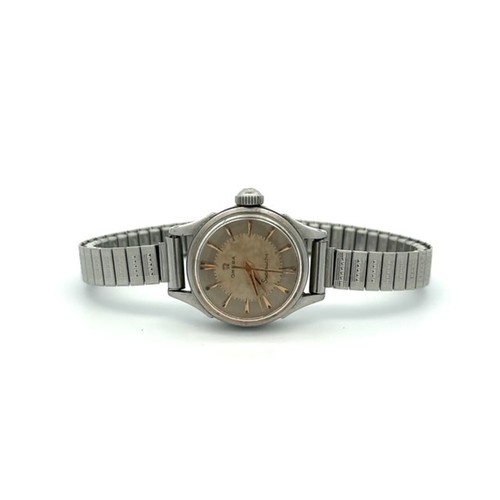 159 - A 1957 Ladies Omega Seamaster watch. Watch is working.