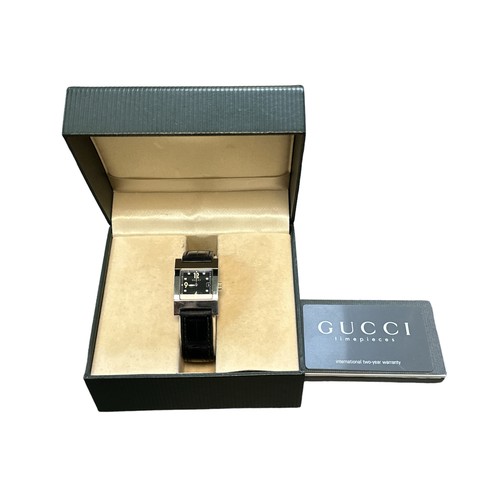 163 - Gucci. Ladies quartz watch No. 7700L, generally excellent (non-working) in excellent grey padded Guc... 