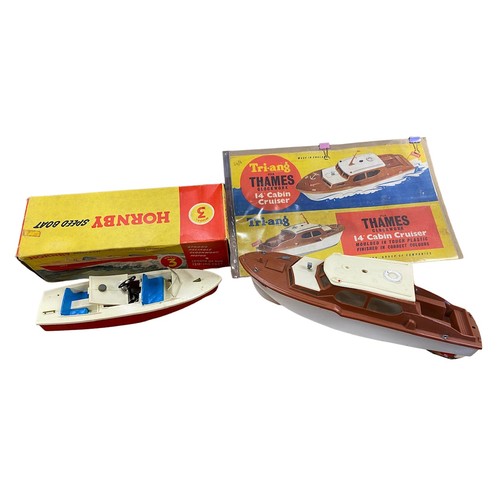 82 - Hornby. Clockwork plastic Speed Boat Twin Cockpit River Launch Una No. 3, generally good plus in goo... 