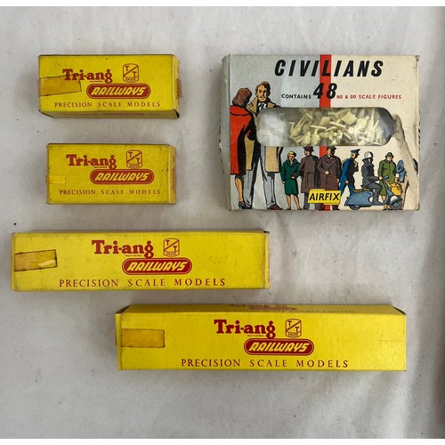 54 - Triang. TT gauge model railway collection, generally excellent to good plus in good plus boxes, with... 