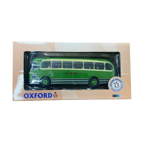 337 - Oxford Diecast.  Bus and commercial vehicle collection, mainly Southdown, 1/43rd to 1/148 scale, gen... 