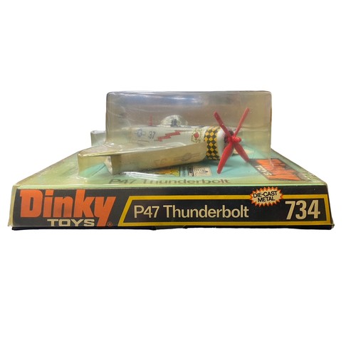 237 - Dinky. 1970s onwards pair of WW2 fighters, generally excellent in excellent clear bubble packs with ... 