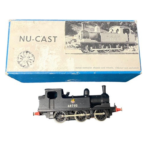 28 - Nu-cast. OO gauge Kit built early BR black 68702 0-6-0T J72 (ex. LNER) locomotive with flywheel moto... 