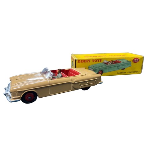 215 - Dinky. Packard Convertible No. 132, generally excellent in excellent Dinky Toys yellow box (correct ... 