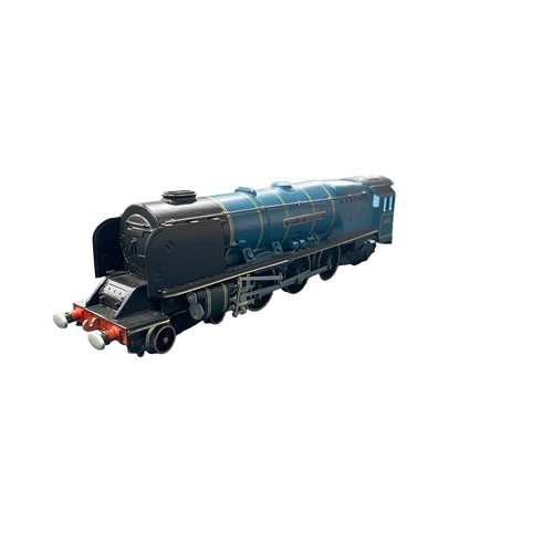 34 - Wrenn. BR blue 46242 City of Glasgow 4-6-2 locomotive and tender No. 2229, generally excellent in ex... 