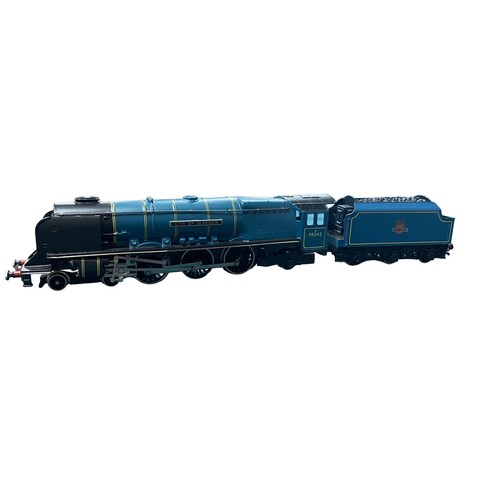 34 - Wrenn. BR blue 46242 City of Glasgow 4-6-2 locomotive and tender No. 2229, generally excellent in ex... 