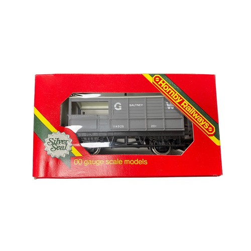 6 - Hornby. 1970s onwards collection of mainly wagons, generally excellent in good plus boxes, with GWR ... 