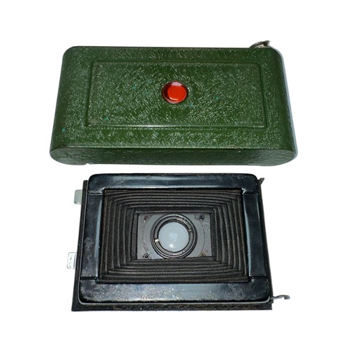 198 - A Boy Scouts folding Kodak camera with green paintwork and Scout logo, in matching green case emboss... 