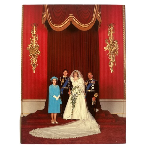 840 - 1981 Christmas Card from HM Queen Elizabeth II. Cover with printed colour photo of the Royal wedding... 