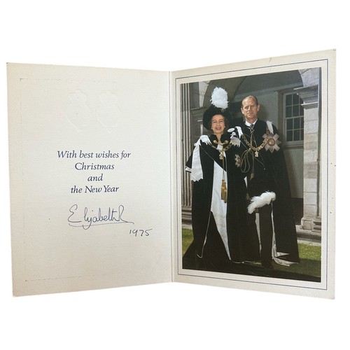 835 - A 1975 Christmas Card from HM Queen Elizabeth. Cover with twin gilt Royal cyphers. Interior with col... 