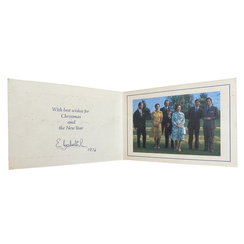 836 - A 1976 Christmas Card from HM Queen Elizabeth II. Cover with twin gilt Royal cyphers. Interior with ... 